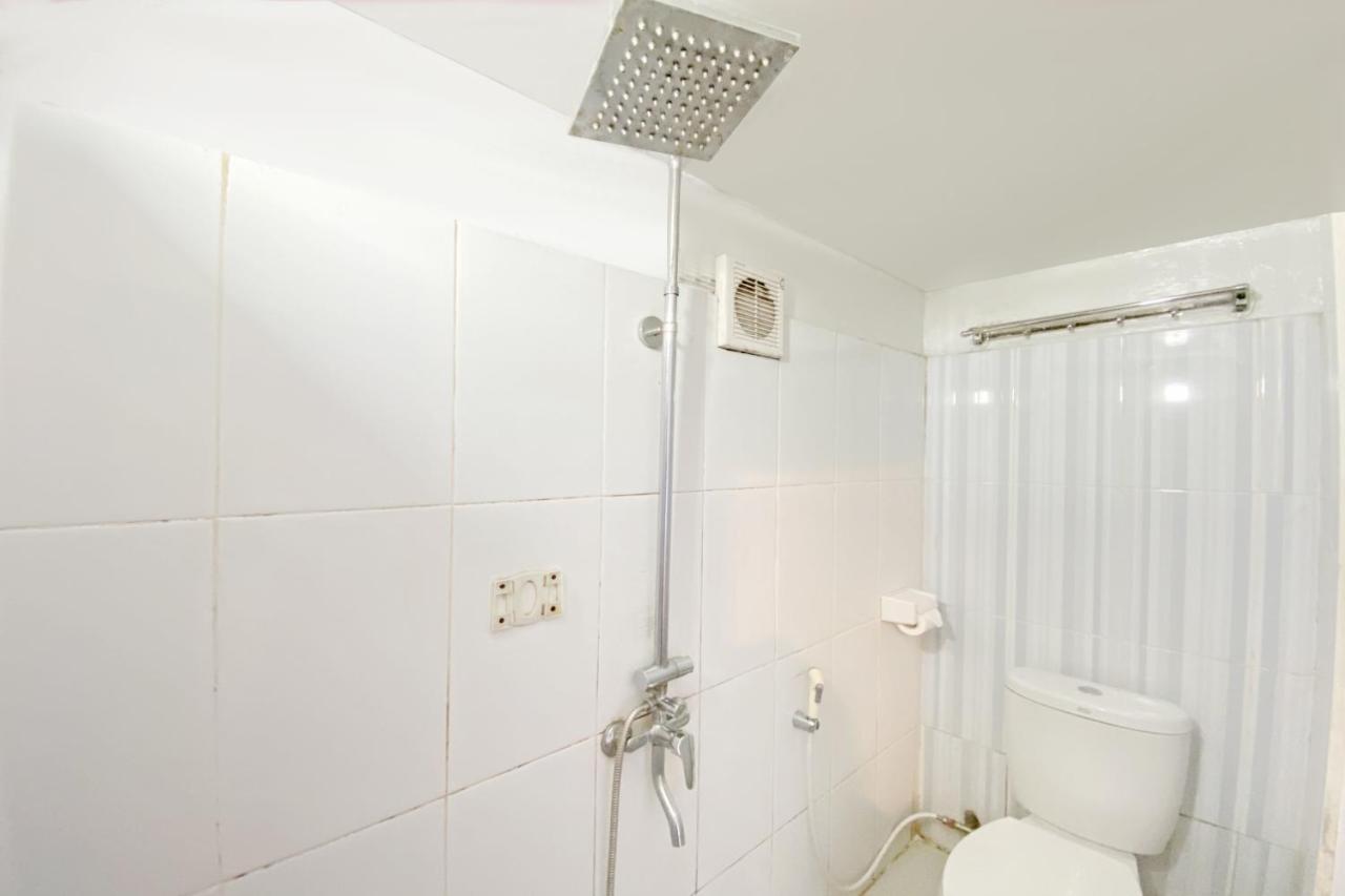 Hotel Ananda Syariah Redpartner Букіттінгі Екстер'єр фото